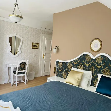 Bed & Breakfast Villabaroque_eger 3*
