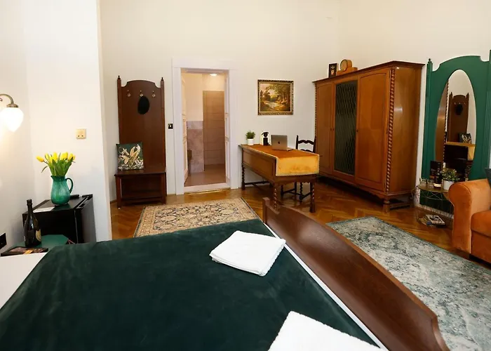 Nocleg ze śniadaniem Villabaroque_eger 3*