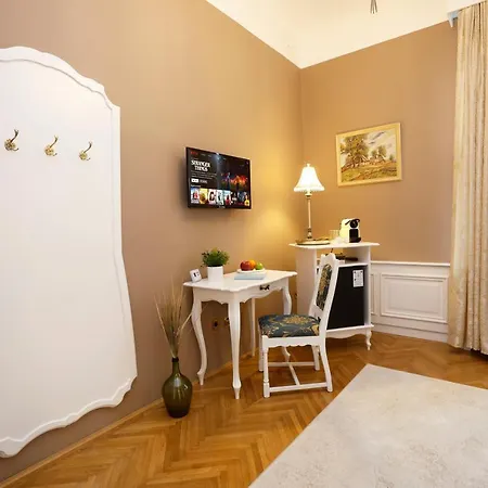 Villabaroque_eger אגר