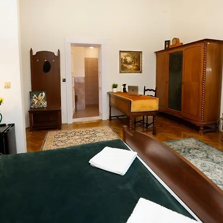 Nocleg ze śniadaniem Villabaroque_eger 3*
