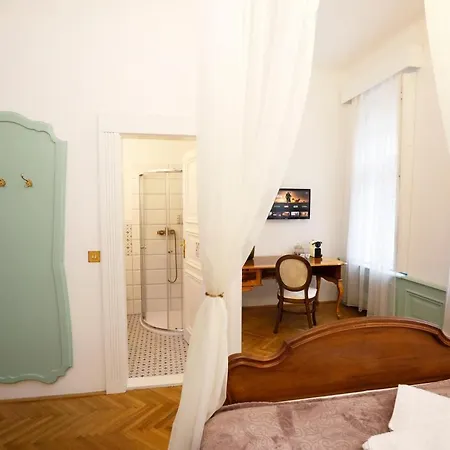 Villabaroque_eger 3* אגר