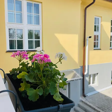 Bed & Breakfast Villabaroque_eger *