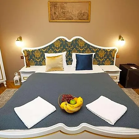 Villabaroque_eger 3*