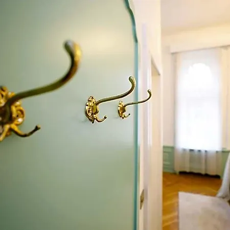 Villabaroque_eger Nocleg ze śniadaniem 3*