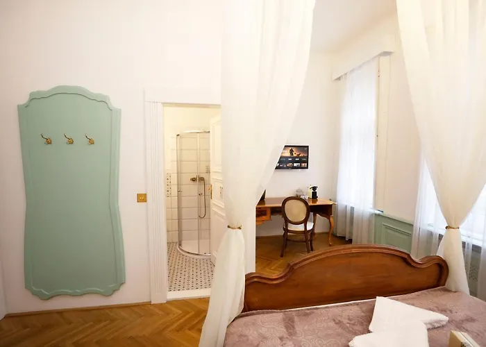 Villabaroque_eger 3* إغير