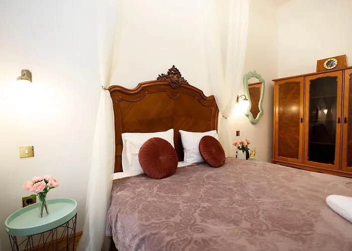 Villabaroque_eger فندق مبيت وإفطار